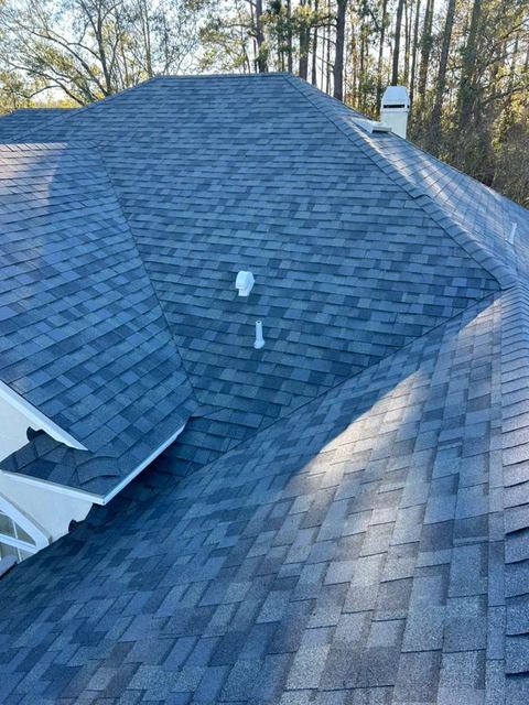 Completed dimensional asphalt shingle roof installation